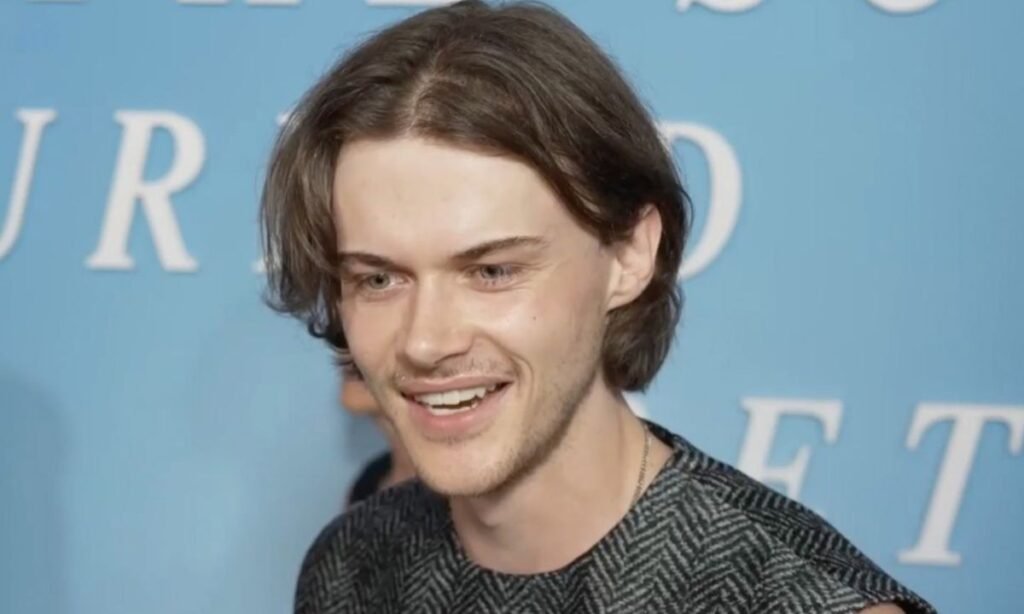 Unraveling the Mystery: Christopher Briney Age Revealed